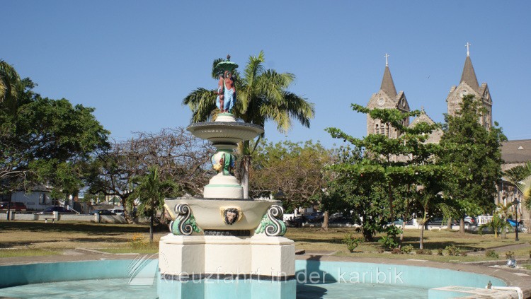 Basseterre – Brunnen am Independence Square
